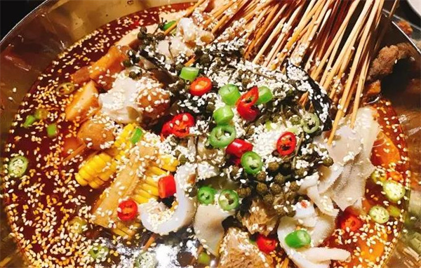 串小游冷锅串串