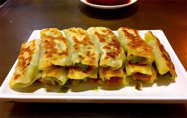 大嘴锅贴
