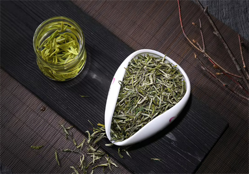 墨脱茶