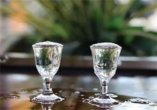 黑土地白酒