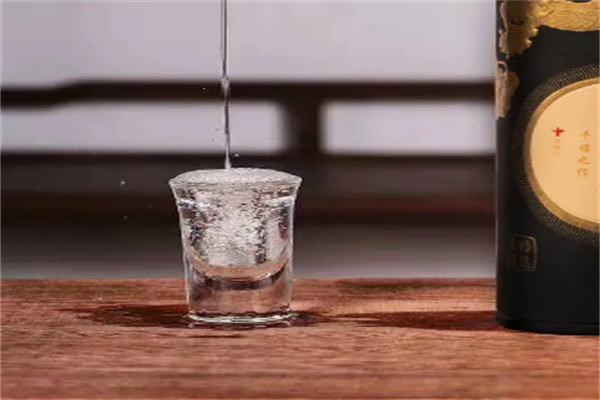 百年华氏酒业加盟