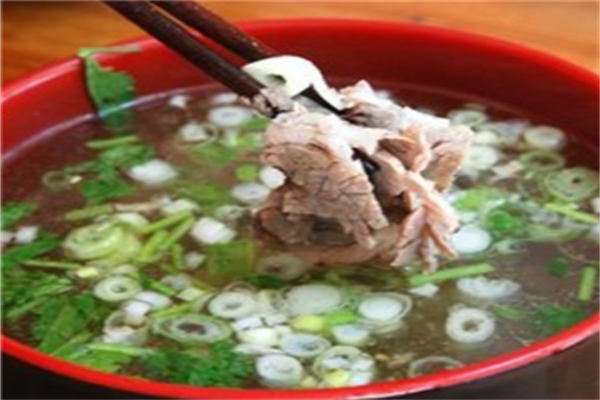 犇香牛肉汤馆加盟