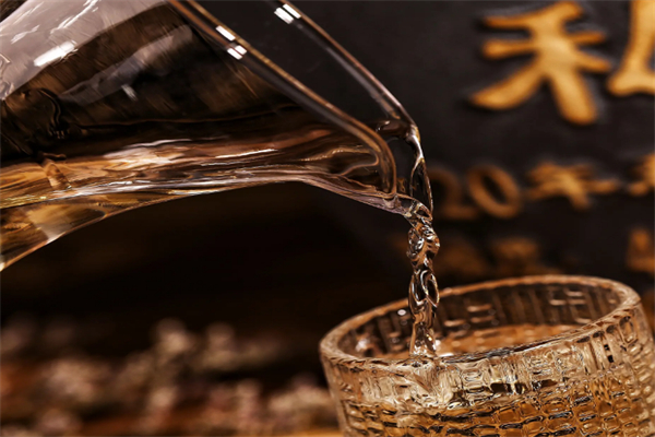 百年华氏酒业加盟