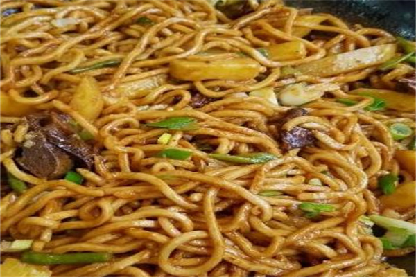 口口香铁锅焖面