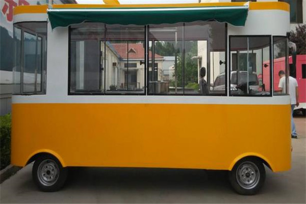 程力威小吃车