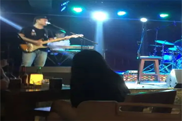 班卓音乐酒吧加盟