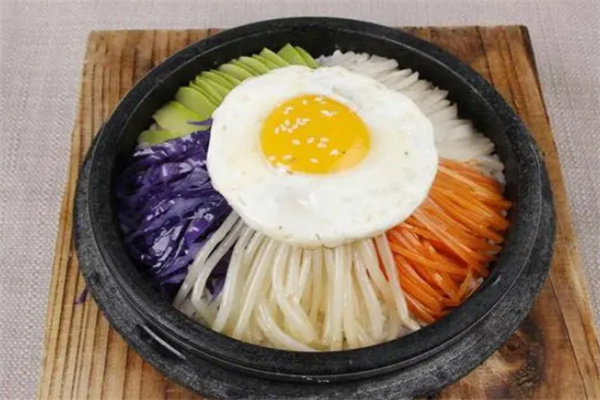 五彩石锅拌饭加盟