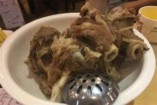 川渝骨头王火锅