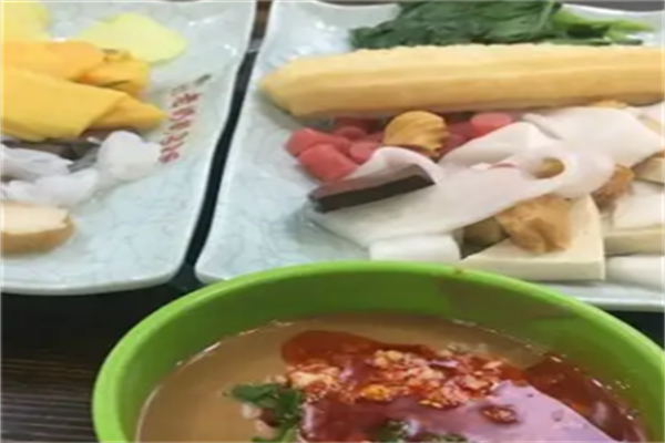 金帝老奶奶串串香加盟