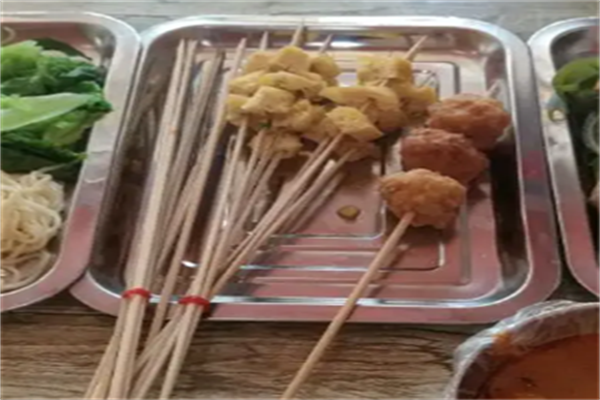 金帝老奶奶串串香加盟