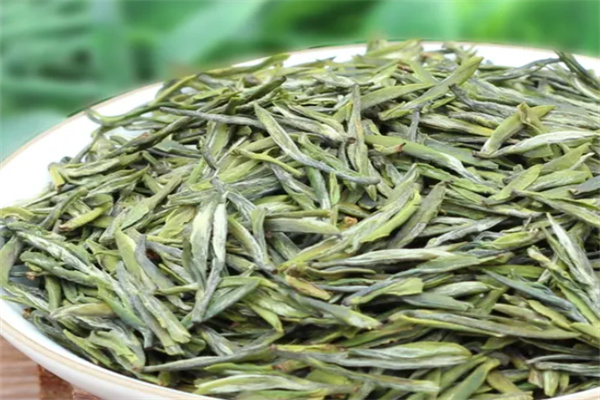 皇袍春茶业加盟