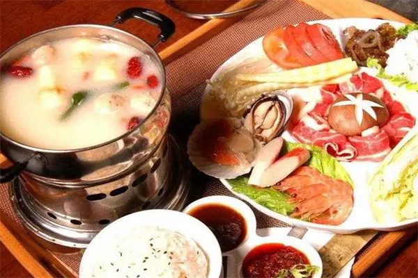 火锅新年加盟