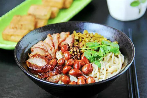 老马车桂林米粉加盟