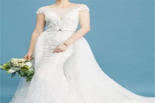露维娅婚纱高级定制