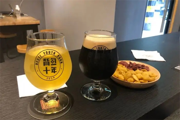 背包十年精酿咖啡