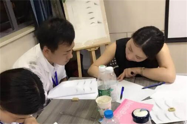 美悦彩妆加盟