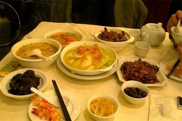宝华德餐厅