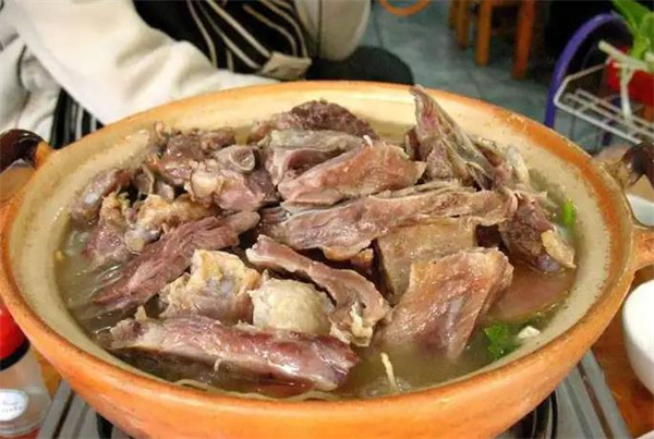 腊排骨火锅
