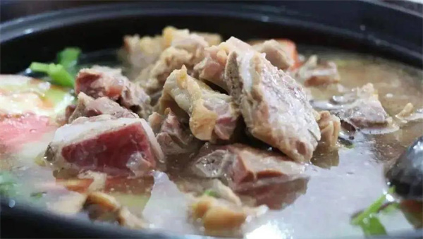 腊排骨火锅