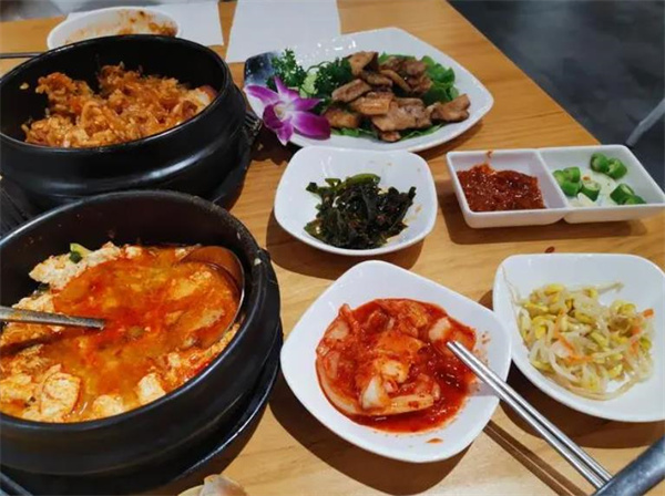 景釜宫韩国料理