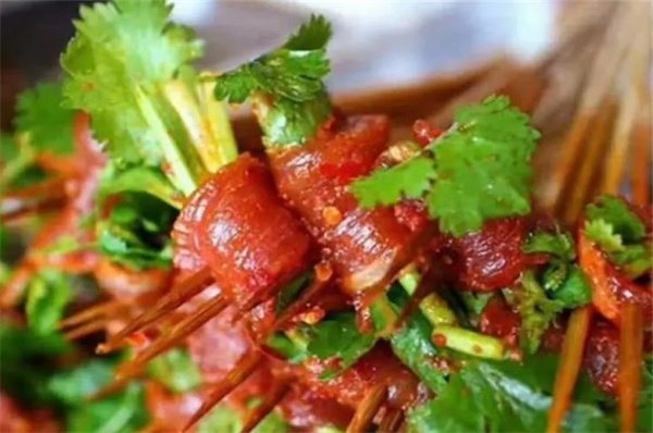 吃串群众串串香