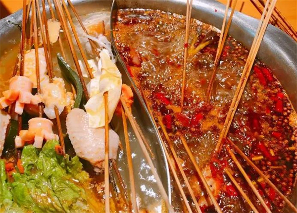 吃串群众串串香