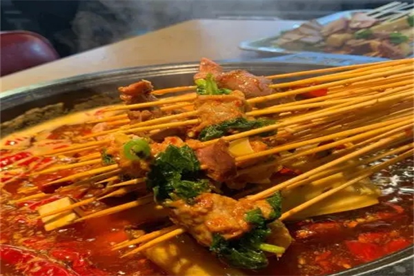 鬼城串串香加盟