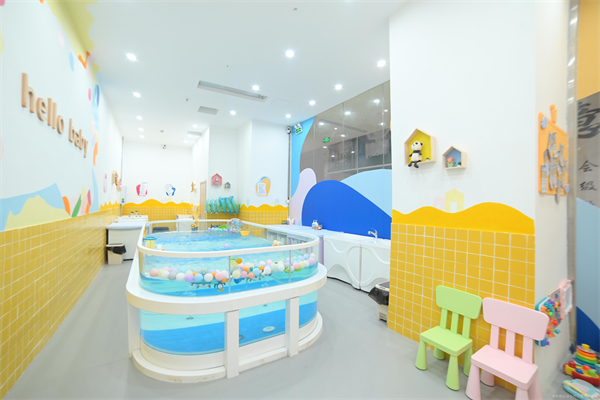 宝贝畅游婴幼儿生活馆