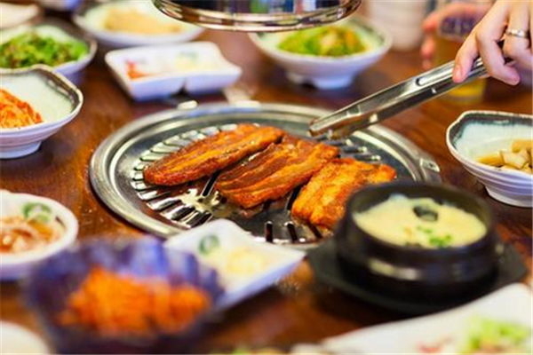 炉食传奇自助烤肉厅