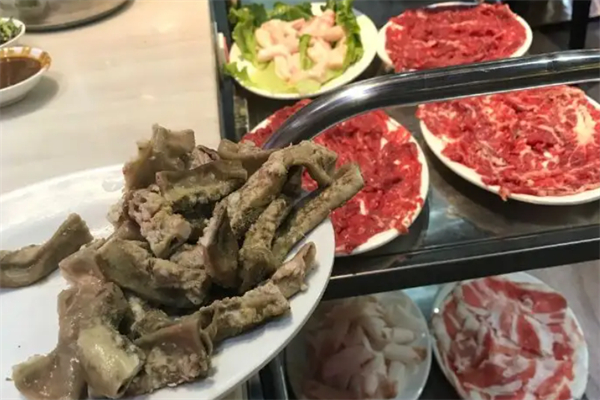 鸿景年年潮牛馆
