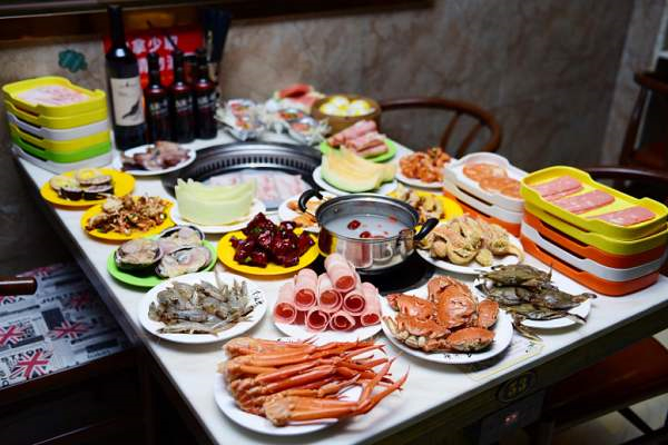 其美烤肉自助火锅加盟