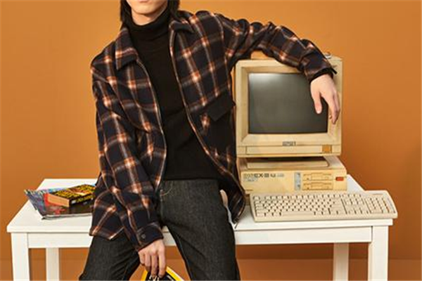 贝纳逿服饰