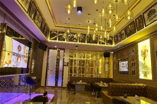 快乐时光酒店