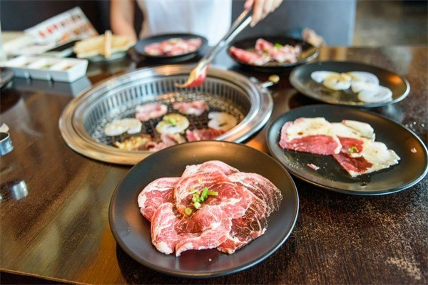 洪兴牛肉火锅