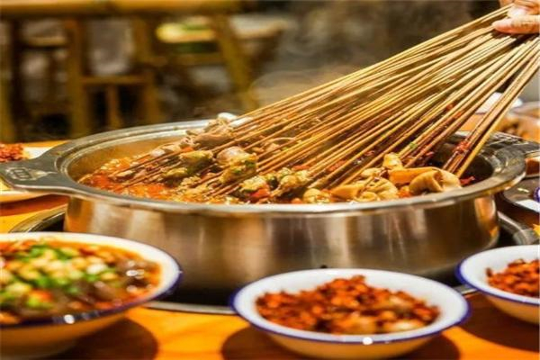毛三犟串串香加盟