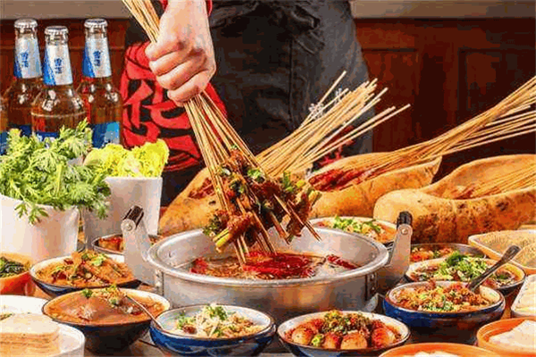 爱辣屋砂锅串串香加盟
