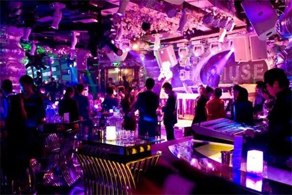 BELLCAFEBAR铃铛酒吧