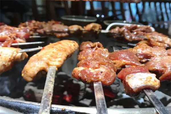 葛园园9味烤肉加盟