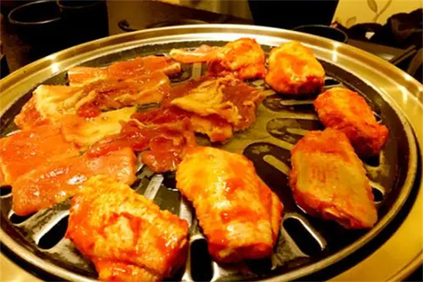 葛园园9味烤肉加盟