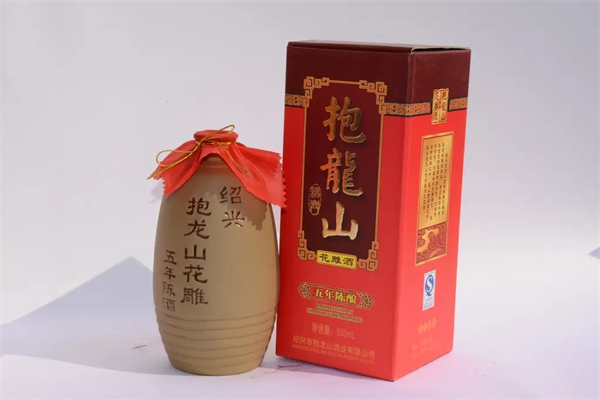 抱龙山酒业加盟