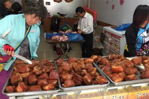 天添顺柴沟堡熏肉小吃