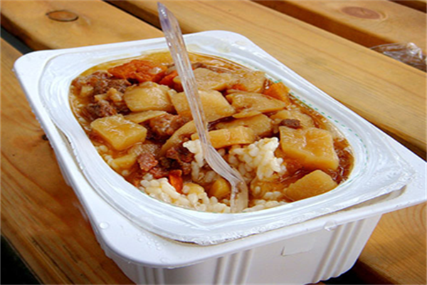 真蒸香自热米饭加盟