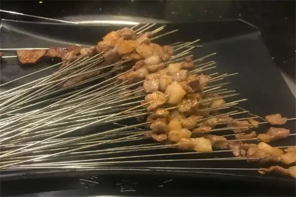 八戒烤铺钢丝小串加盟