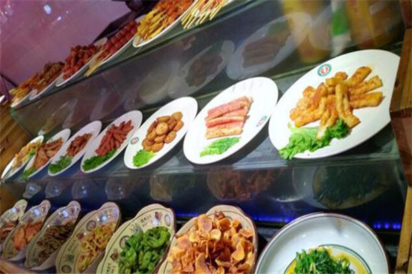 食尚转转乐自助餐加盟