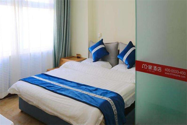 M HOTEL