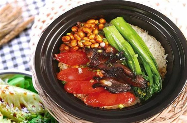 盛香煲仔饭