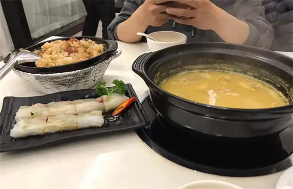 新煲王粤菜餐厅