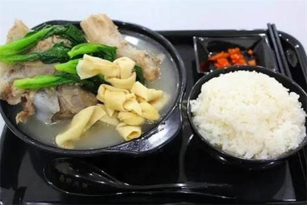 德宝骨头饭