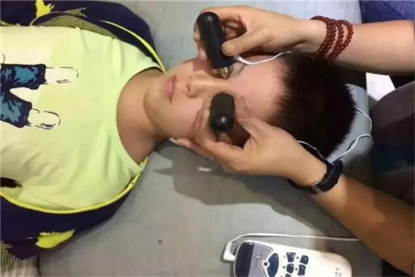 鹤融堂视力康复中心