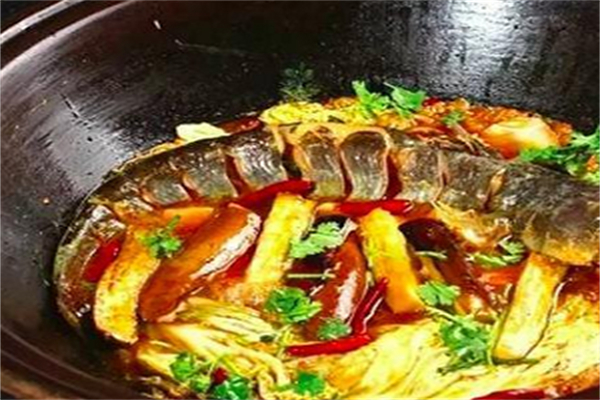 灶大锅柴火鱼馆火锅